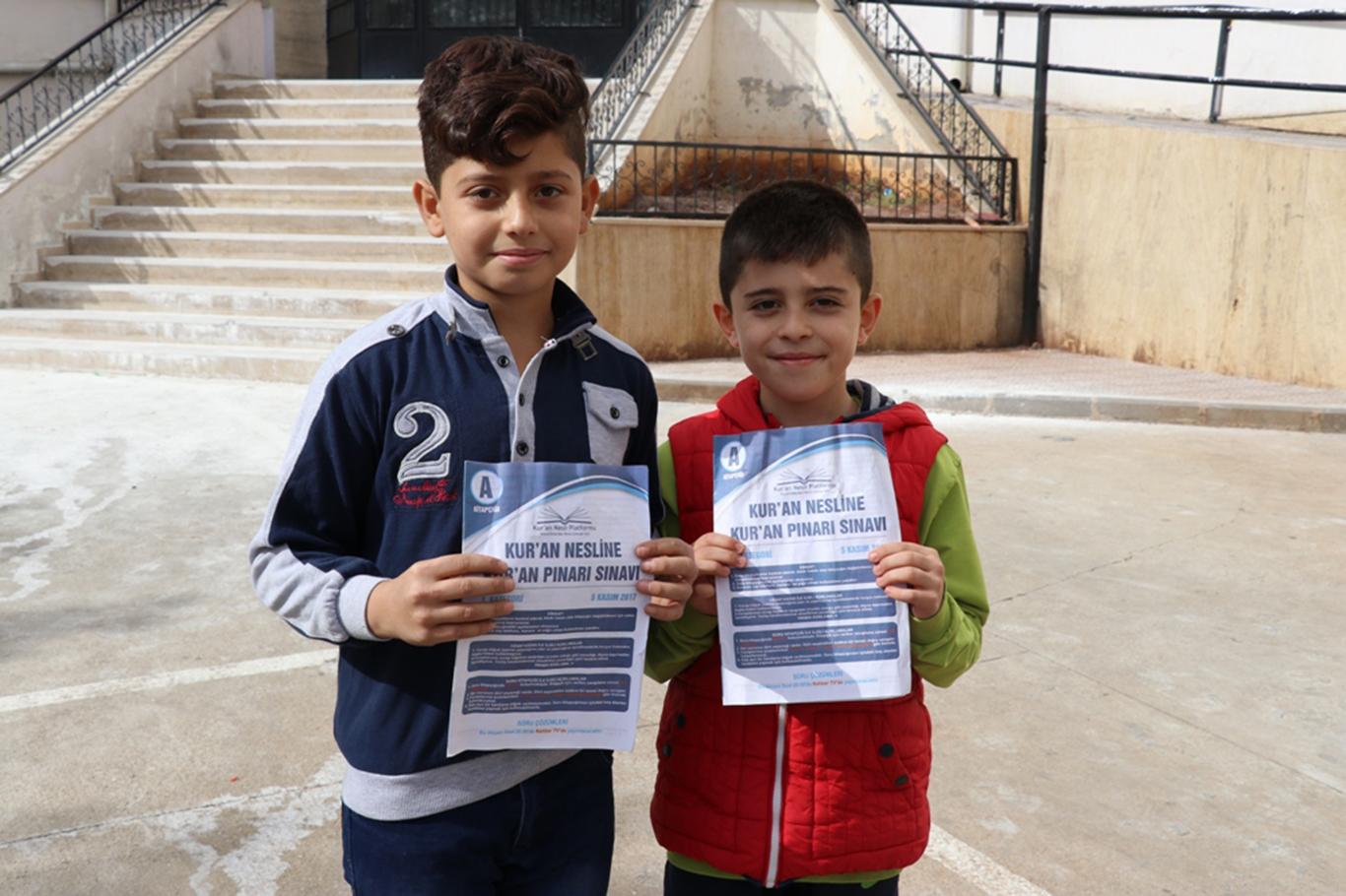 "Kur'an-ı Kerim'i daha iyi anlamak ve yaşamak için bu sınava katıldık" "Kur'an-ı Kerim'i daha iyi anlamak ve yaşamak için bu sınava katıldık"